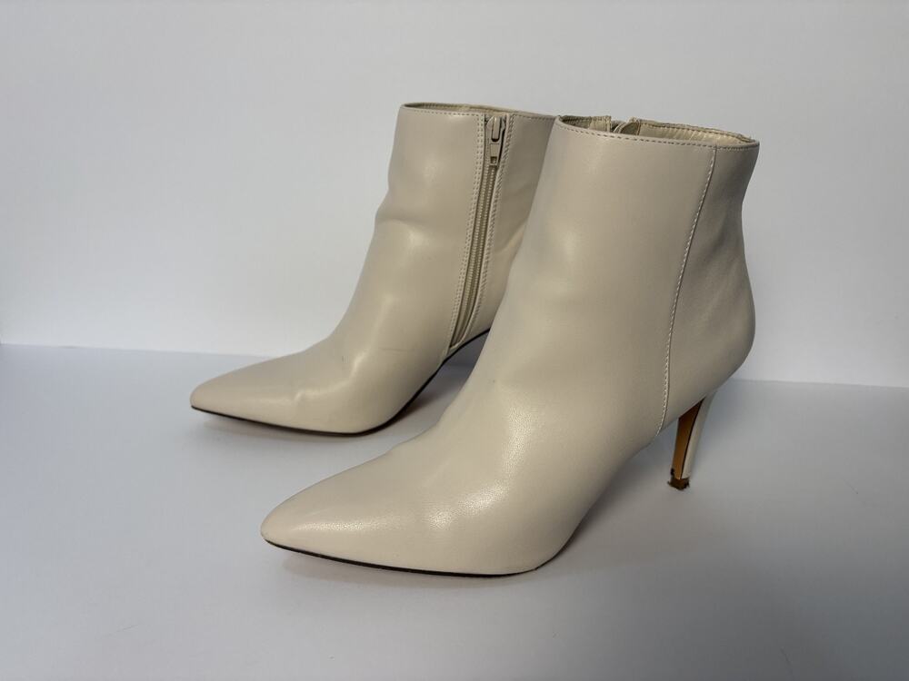 XOXO TYLIE 8.5M Cream Faux Leather Pointed -Toe Stiletto Ankle Botties